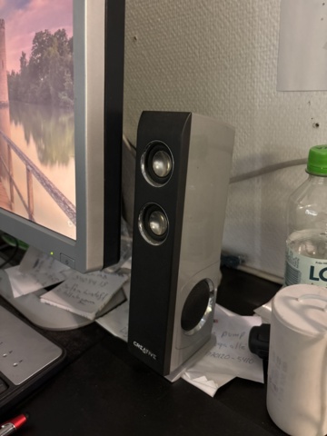 1409468-4 Screen, printer, keyboard, etc.