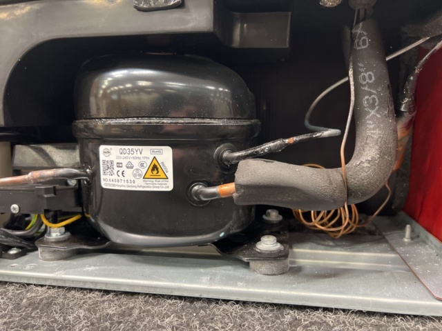 1457775-8 Minikyl Klarstein 10032749, 48L