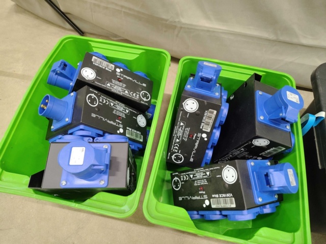 1455550-3 Power distributor – 12 pcs – Stairville