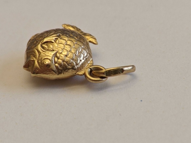 1400658-3 Smycken 18K guld