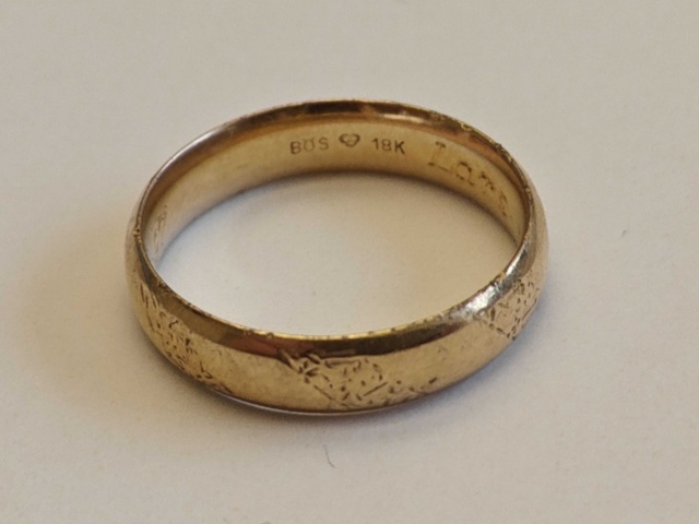 1400658-4 Smycken 18K guld