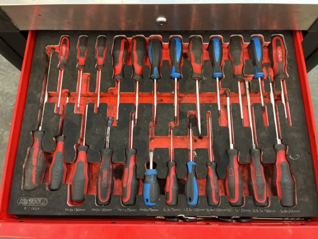 1430040-6 Verktygsvagn med innehåll - KS Tools