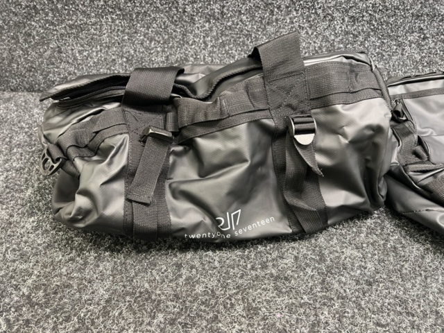 1457819-4 2 st duffelbags 60 & 87L, 2117 Of sweden