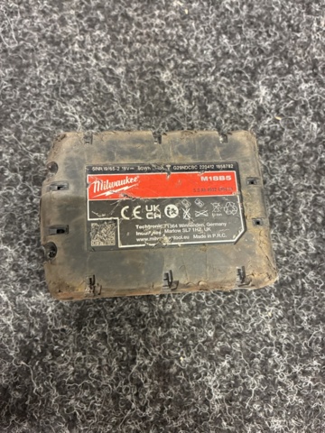 1439699-4 Batteri Milwaukee M18B5 5.0Ah