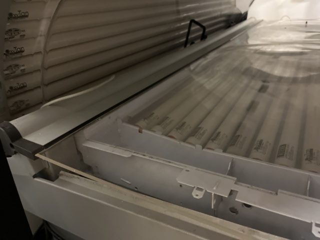 1430065-4 Solarium Ergoline 400 Advantage