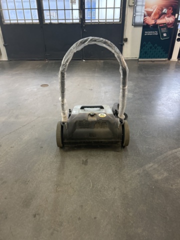 1430076-4 Nilfisk SW250, a manual sweeper