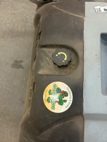 1430076-8 Nilfisk SW250, a manual sweeper