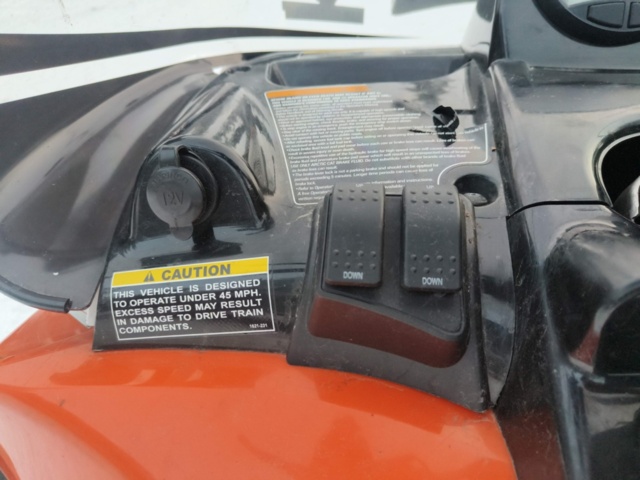 1401059-29 Arctic Cat BC Z1 XT -2014