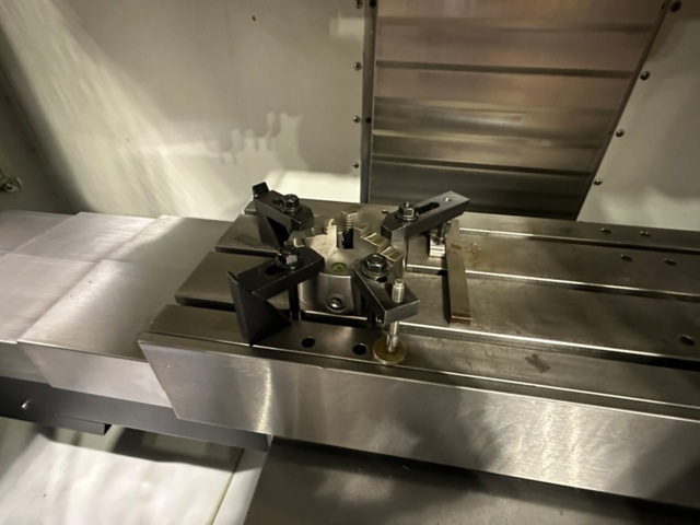 1256096-5 CNC fräs Haas modell VF2