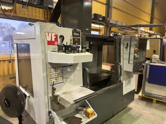 1256096-17 CNC fräs Haas modell VF2