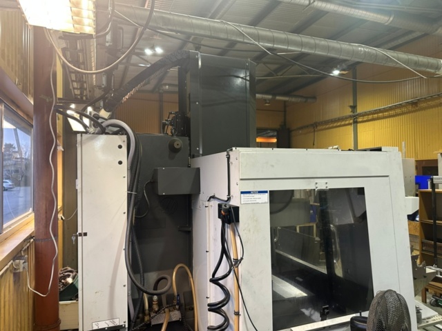 1256096-22 CNC fräs Haas modell VF2