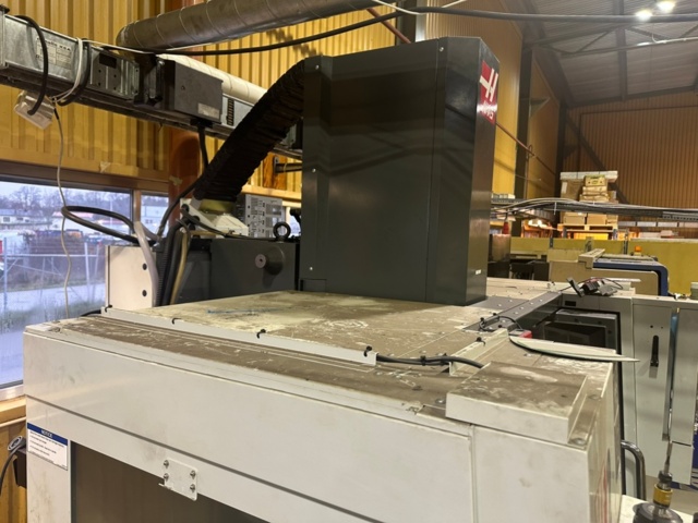 1256096-25 CNC fräs Haas modell VF2