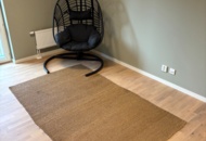 1442225 Äggformad hängstol och matta