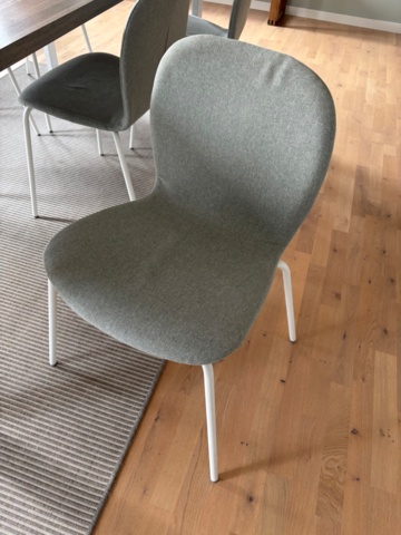 1442226-3 Skrivbord, bord, matta, sittbänk, köksutrustning