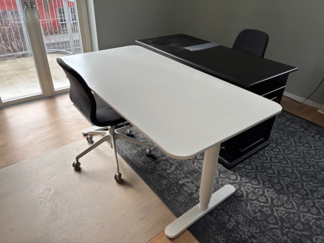 1442227-4 Kontorsinredning