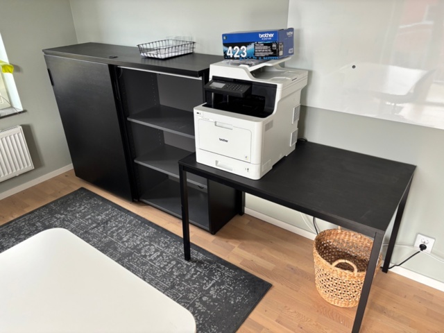 1442227-5 Kontorsinredning