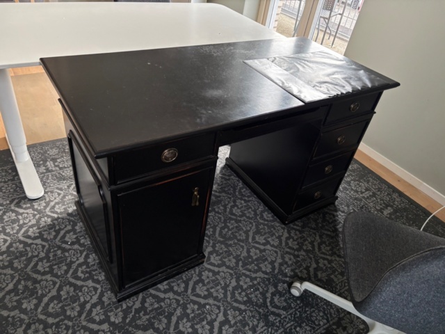 1442227-6 Kontorsinredning