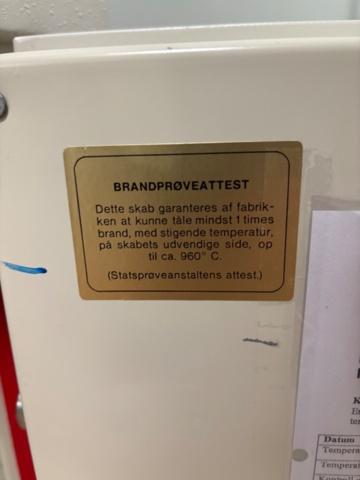 1442228-3 Säkerhetsskåp Rosengren 58 x 56cm höjd 96cm