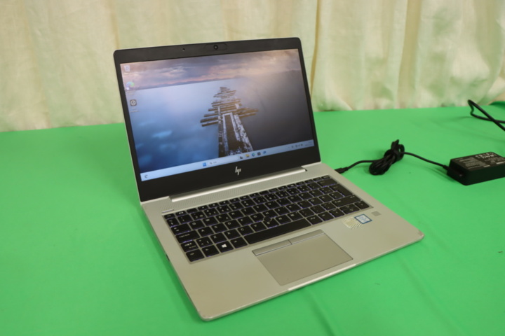 1295794-1 Dator HP EliteBook G5 830, ram 8, hd 238, Win 11 Pro