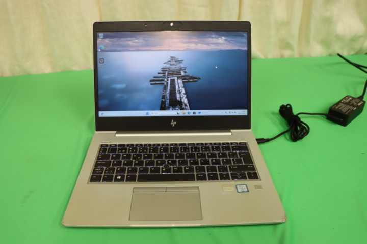 1295794-8 Dator HP EliteBook G5 830, ram 8, hd 238, Win 11 Pro