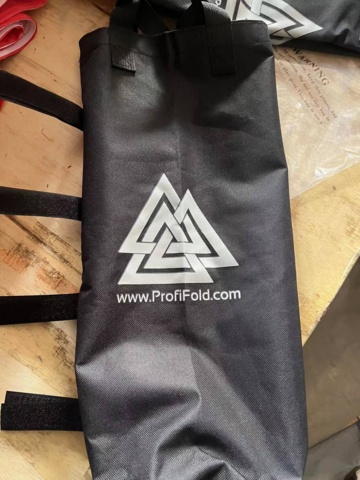 1460499-20 16 Pop-up market tents in different colors