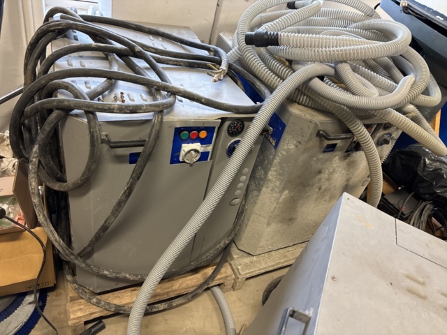 1409474-7 El-uppvärmada hetvattentvättar x3 enheter - Nilfisk SH Solar 7P E