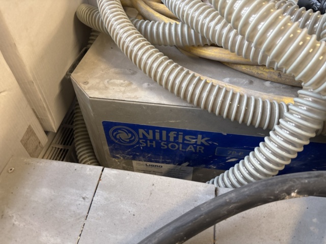 1409474-12 El-uppvärmada hetvattentvättar x3 enheter - Nilfisk SH Solar 7P E