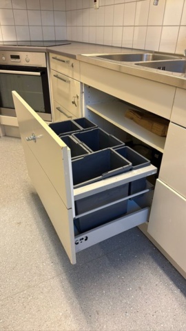 1454524-12 Complete kitchen - angled from 2017 (dismantled)