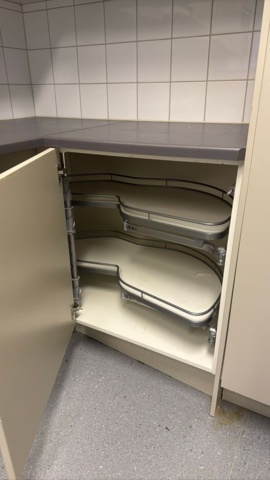 1454525-6 Complete kitchen from 2017 (dismantled)