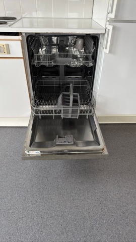 1454525-24 Complete kitchen from 2017 (dismantled)