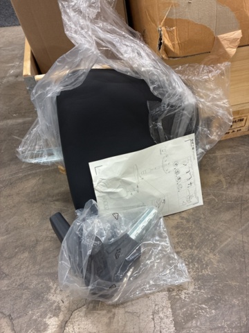 1460543-2 7 st Kontorsstolar