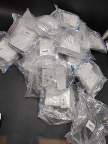 1447687-3 Fiberuttag med patchkablar, 46 st – väggmonterade uttag med SC-kontakter