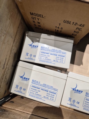 1460580-5 Battery pack mixed models – different capacities and brands