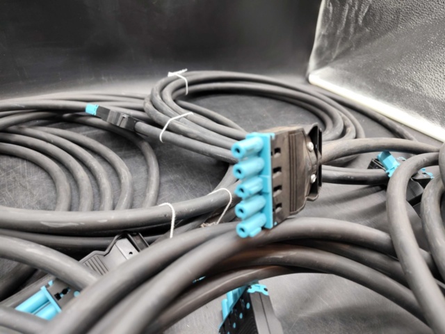 1460586-2 Multi-cable with multi-pole connectors, 6 pcs - robust signal cable system