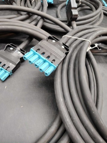 1460588-3 Multi cable with multi-pole connectors, 5 pcs - robust signal cable system