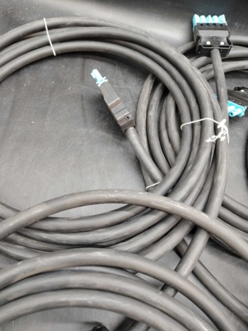 1460588-4 Multi cable with multi-pole connectors, 5 pcs - robust signal cable system