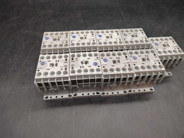 1460599-2 Kopplingsreläer 9 st – Allen-Bradley, modell K09