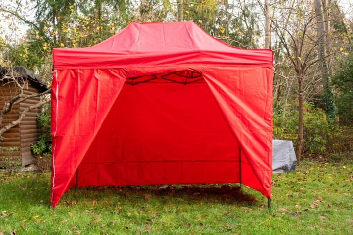 1460499-2 16 Pop-up market tents in different colors