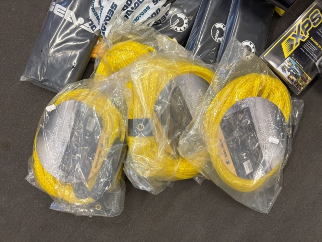 1409391-3 Lot of accessories and components in the category - Jet Ski #2