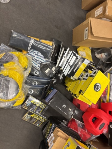 1409391-5 Lot of accessories and components in the category - Jet Ski #2