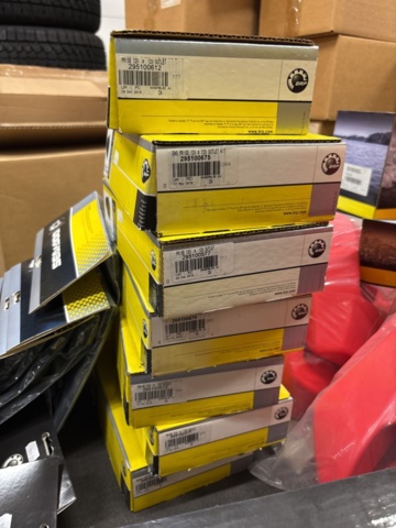 1409391-12 Lot of accessories and components in the category - Jet Ski #2