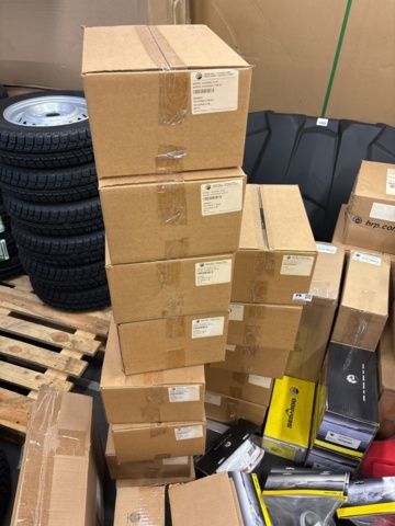 1409391-22 Lot of accessories and components in the category - Jet Ski #2