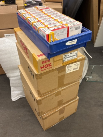 1409391-39 Lot of accessories and components in the category - Jet Ski #2