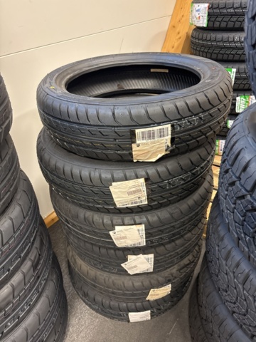 1409386-4 Lot with accessories in the category - three-wheeled motorcycles (Ryker)