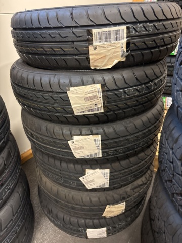 1409386-42 Lot with accessories in the category - three-wheeled motorcycles (Ryker)