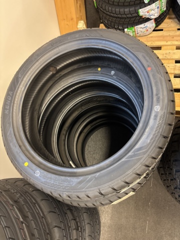 1409386-41 Lot with accessories in the category - three-wheeled motorcycles (Ryker)