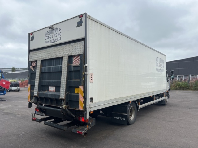 1460729-5 Skåpbil Volvo FL 4*2  Manuell, -2010 repobjekt