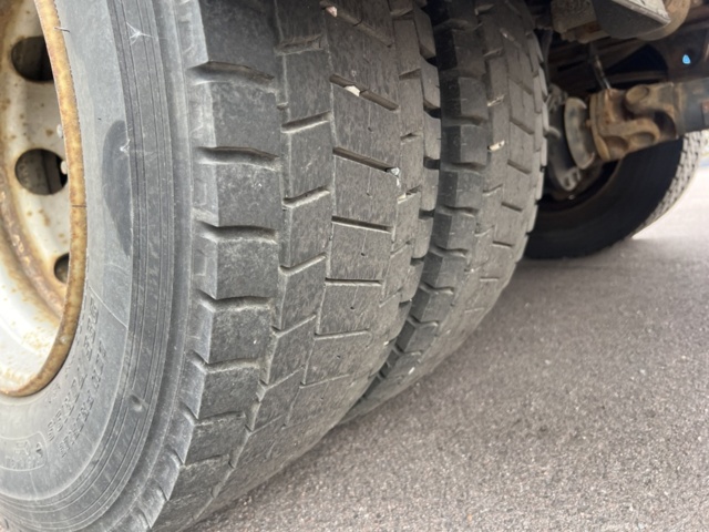 1460729-12 Skåpbil Volvo FL 4*2  Manuell, -2010 repobjekt