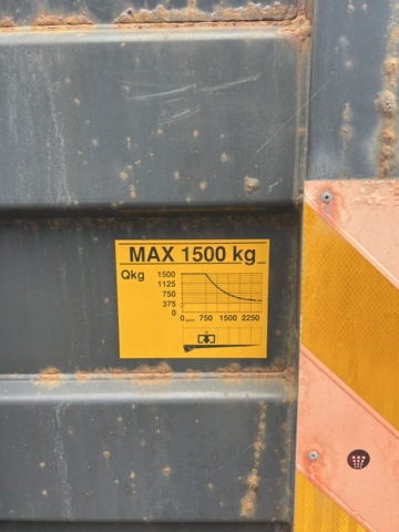 1460729-17 Skåpbil Volvo FL 4*2  Manuell, -2010 repobjekt