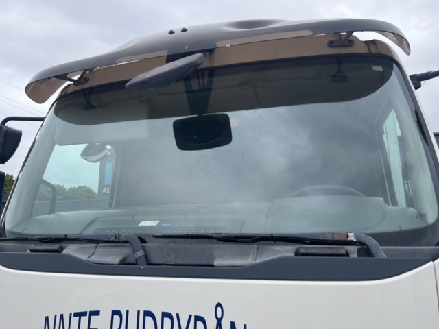 1460729-19 Skåpbil Volvo FL 4*2  Manuell, -2010 repobjekt